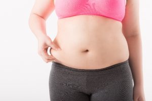 ガチ記事お腹をつまむ