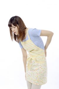腰痛持ちの女性
